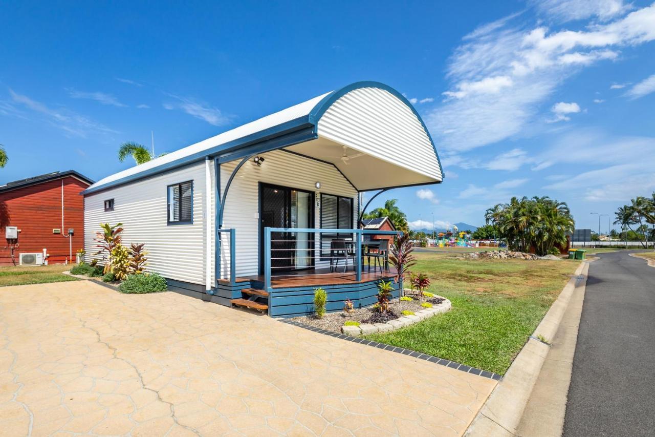 Ingenia Holidays Cairns Coconut Eksteriør billede A typical park home
