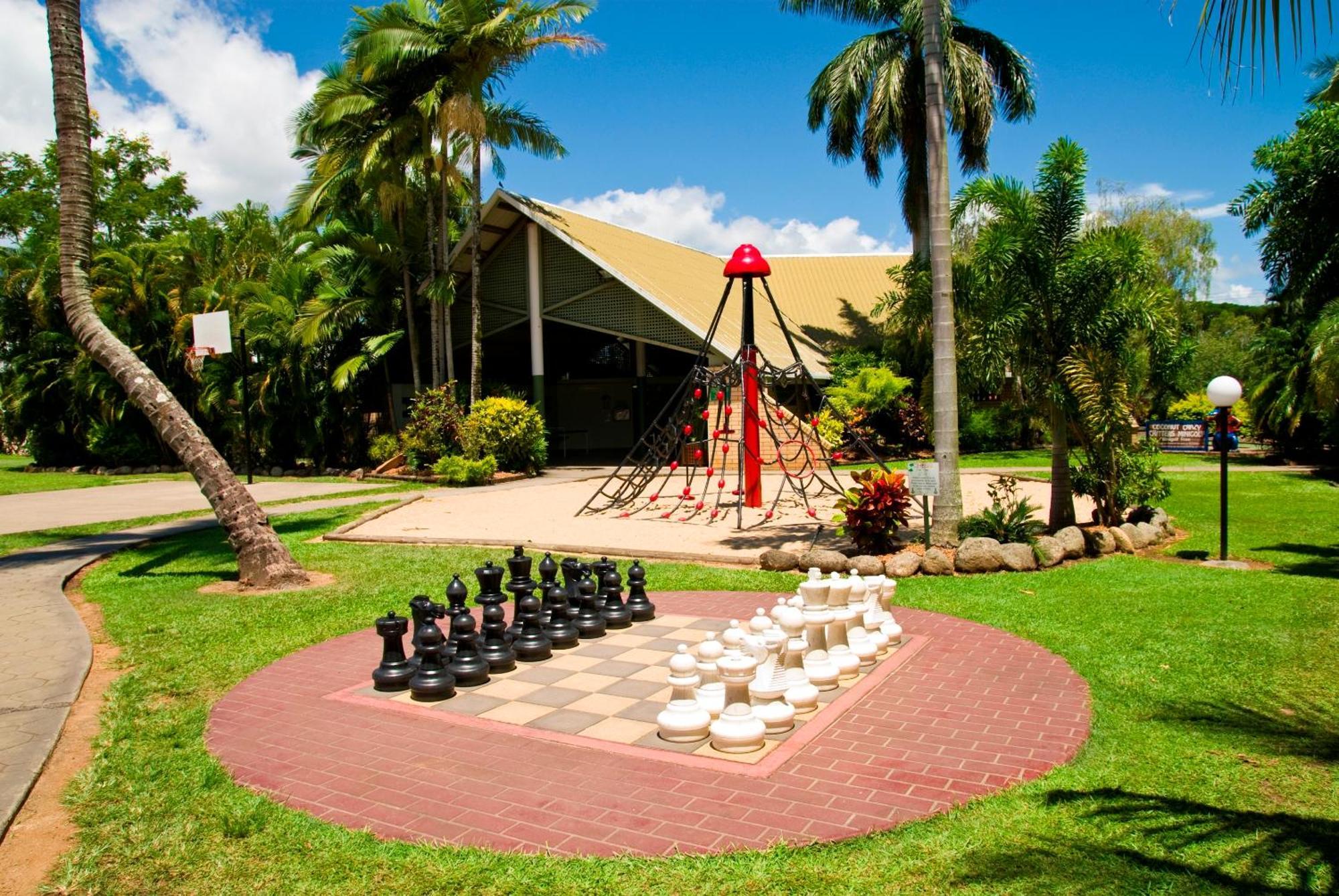 Ingenia Holidays Cairns Coconut Eksteriør billede Playground at the Gardens Hotel
