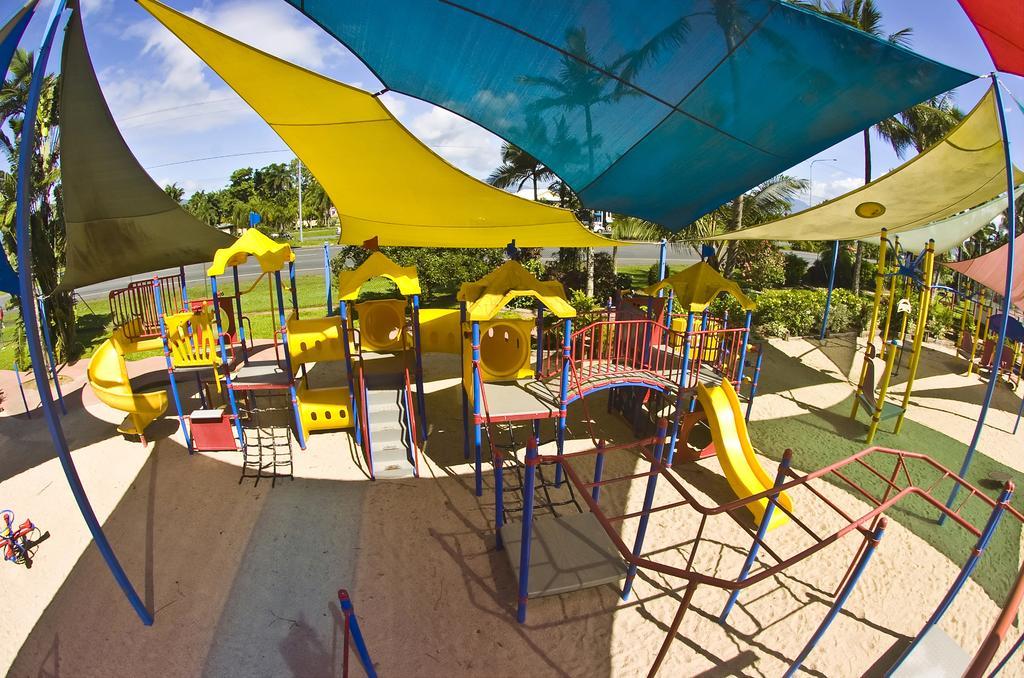 Ingenia Holidays Cairns Coconut Eksteriør billede Playground at the University of Miami